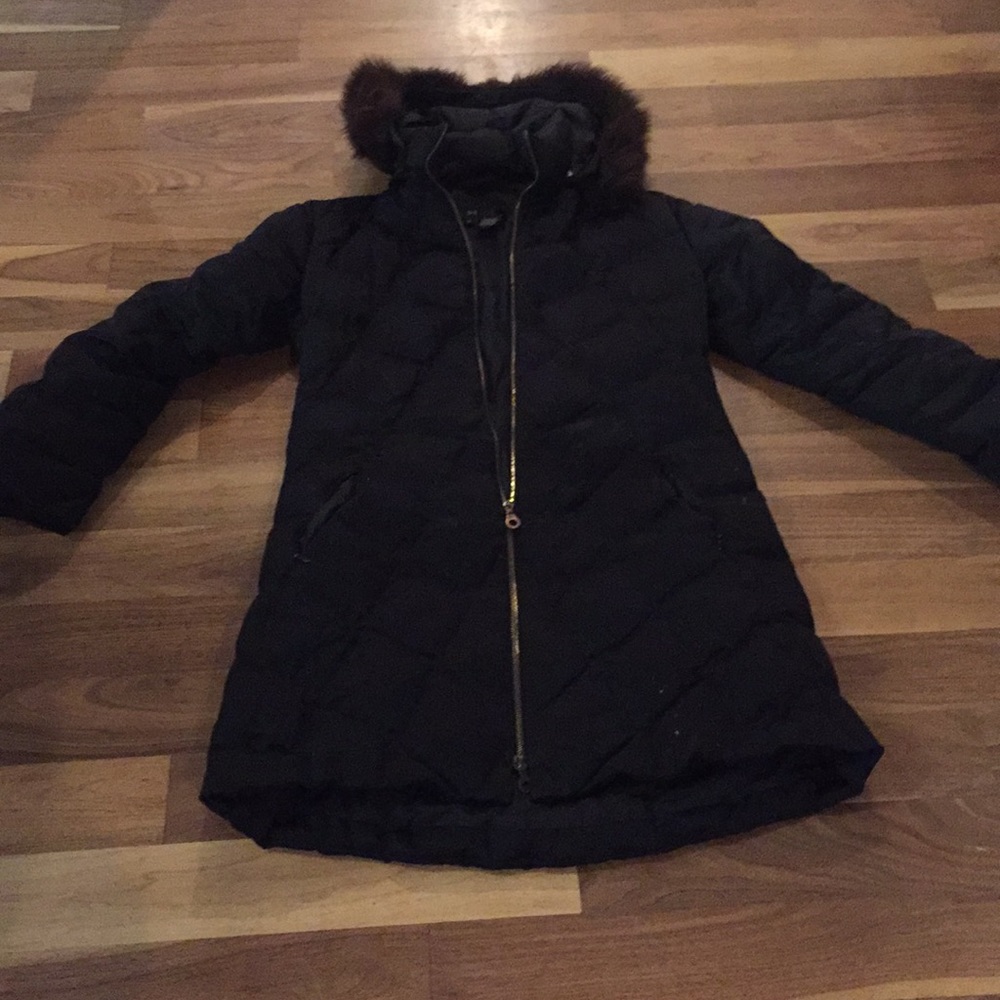 Adorable Down black coat w removable hood w fur